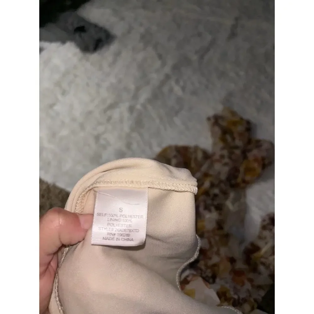 Jun & Ivy women's sz. S floral lined dress. Pretty, grt. shape - Picture 6 of 7